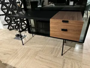 Tanis scrivania Ligne Roset in offerta