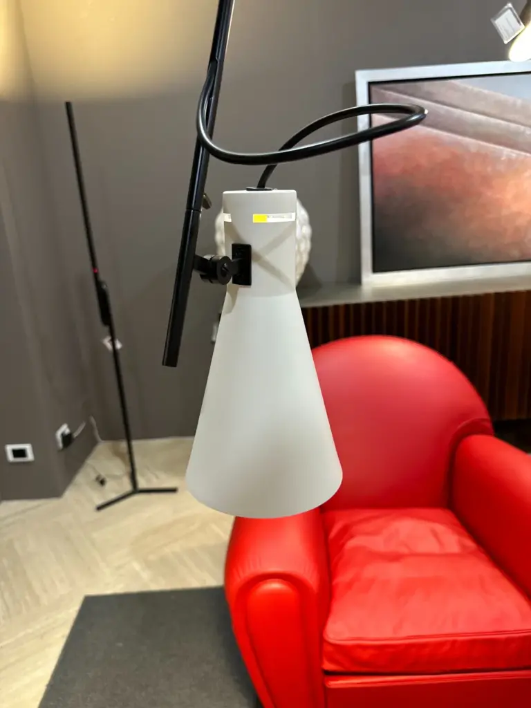 VV Cinquanta Lampada Sospensione Astep dettagli bianchi in sconto