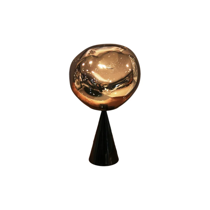lampada da tavolo melt cone fat gold tom dixon oro nero in sconto