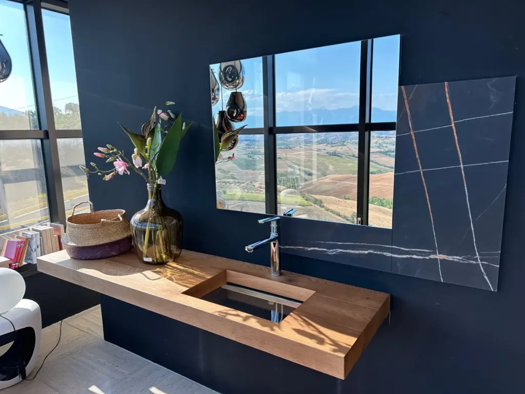 lavabo wildwood con specchio argento nero lago dettaglio specchio
