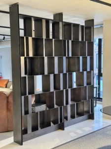 libreria bistrot henge legno massello ottone brunito in sconto