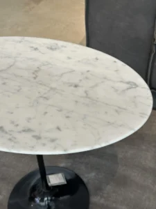 tavolino ovale saarinen 161 knoll marmo bianco al miglior prezzo